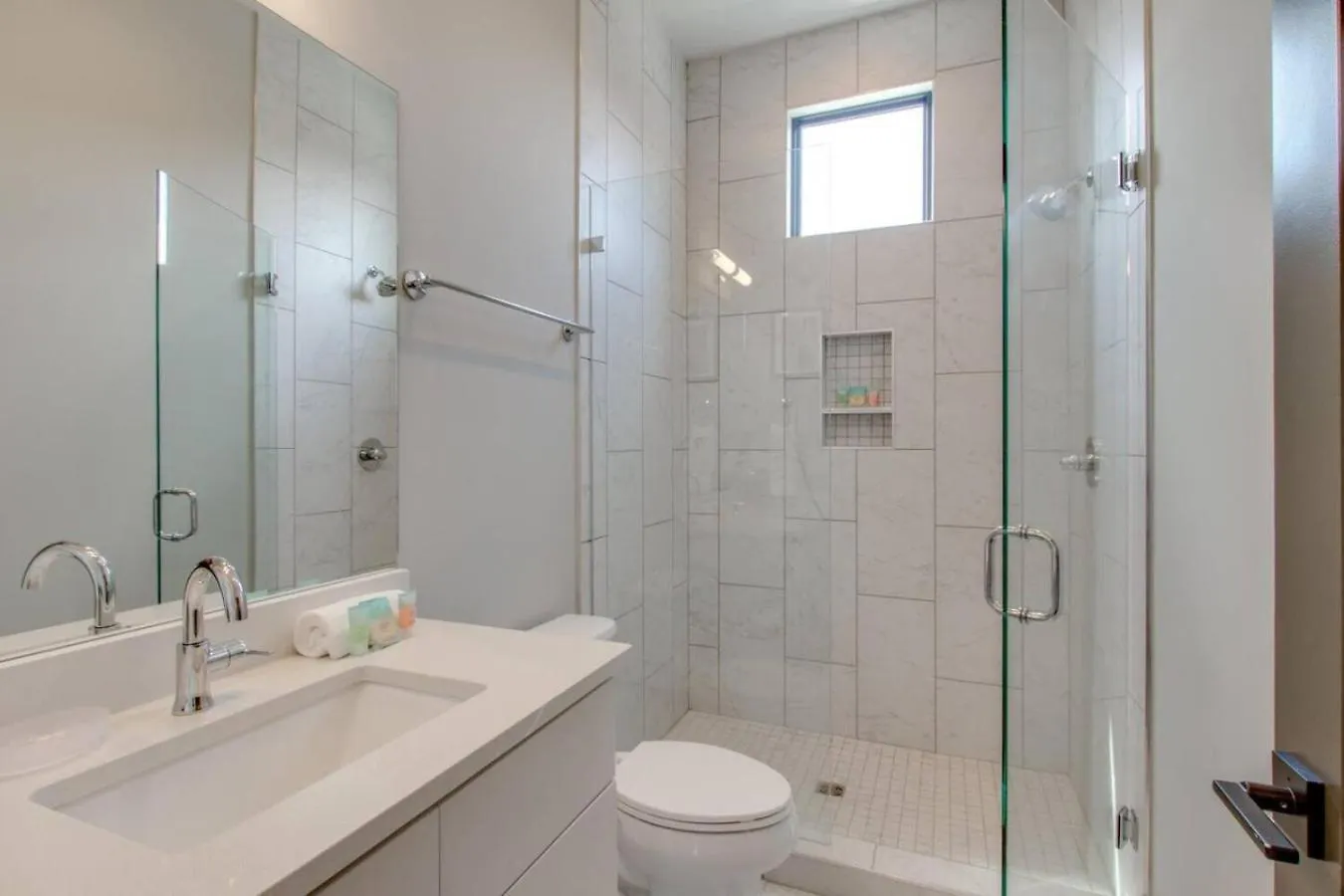Large Impressive Townhome Private Viewing Terrace Nashville Tatil Evi